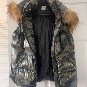 S13 Green Camo Vest with Fur